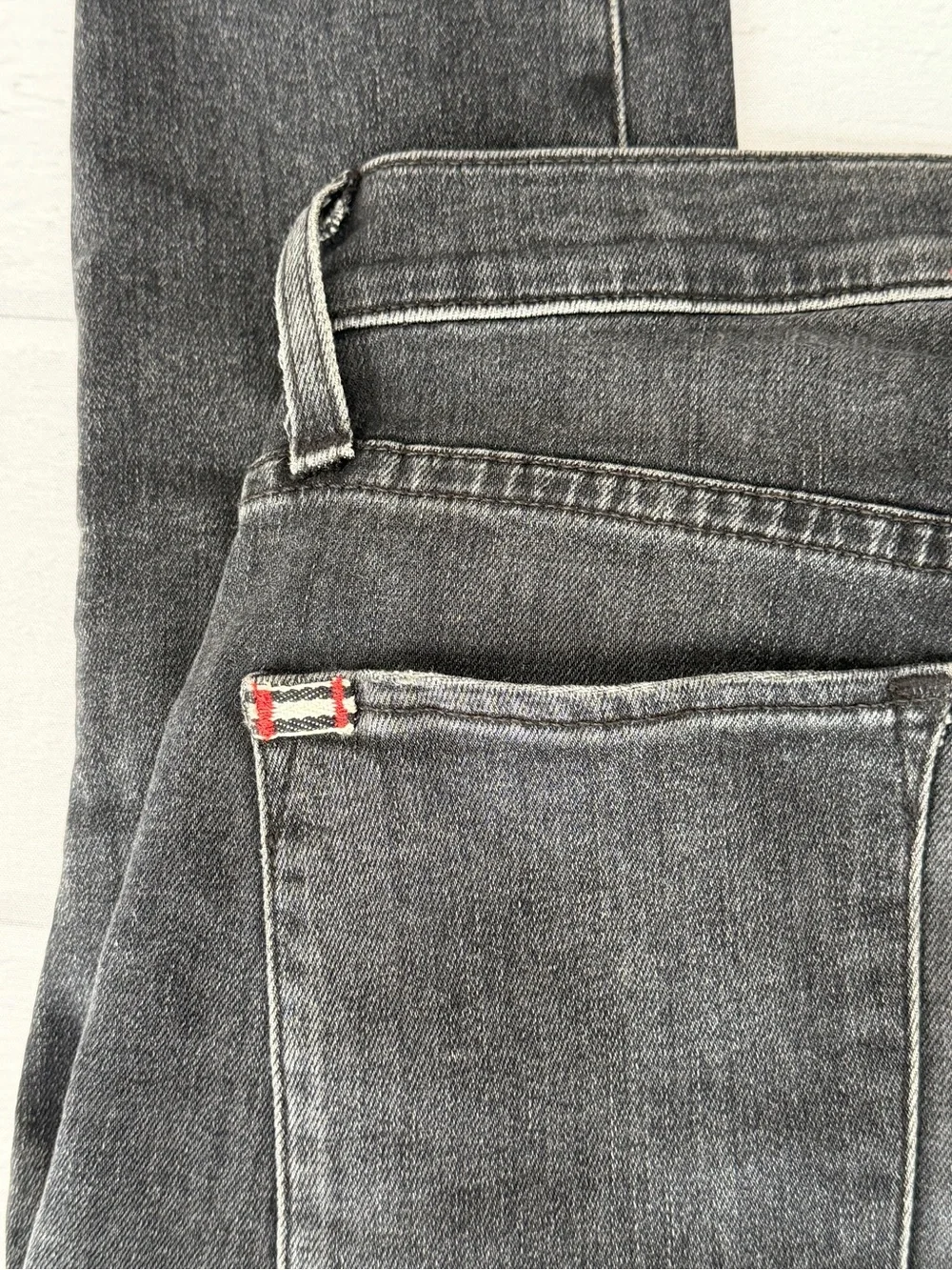 AO.LA Alice + Olivia Black Magic High Rise Exposed Button Skinny Jeans Size 25